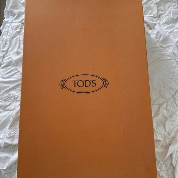 Gorgeous leather Tods lace up boots 61/2 - Picture 11 of 12